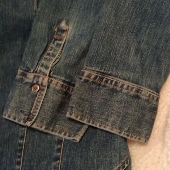 GAP Denim Jean Jacket - Picture 6 of 8